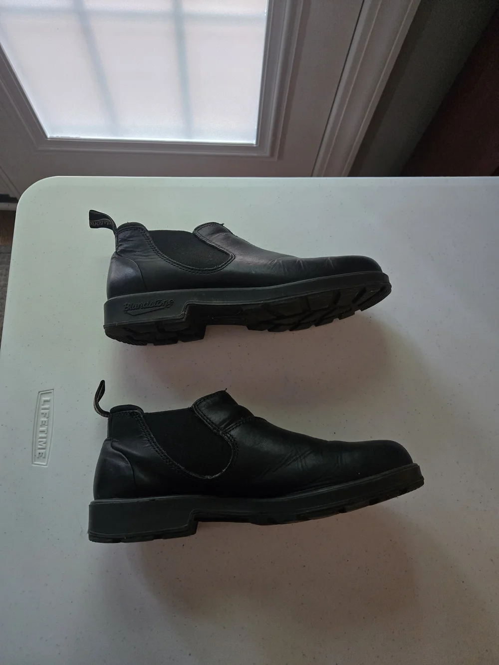 Blundstone Slip-On Leather Low Boots - Black